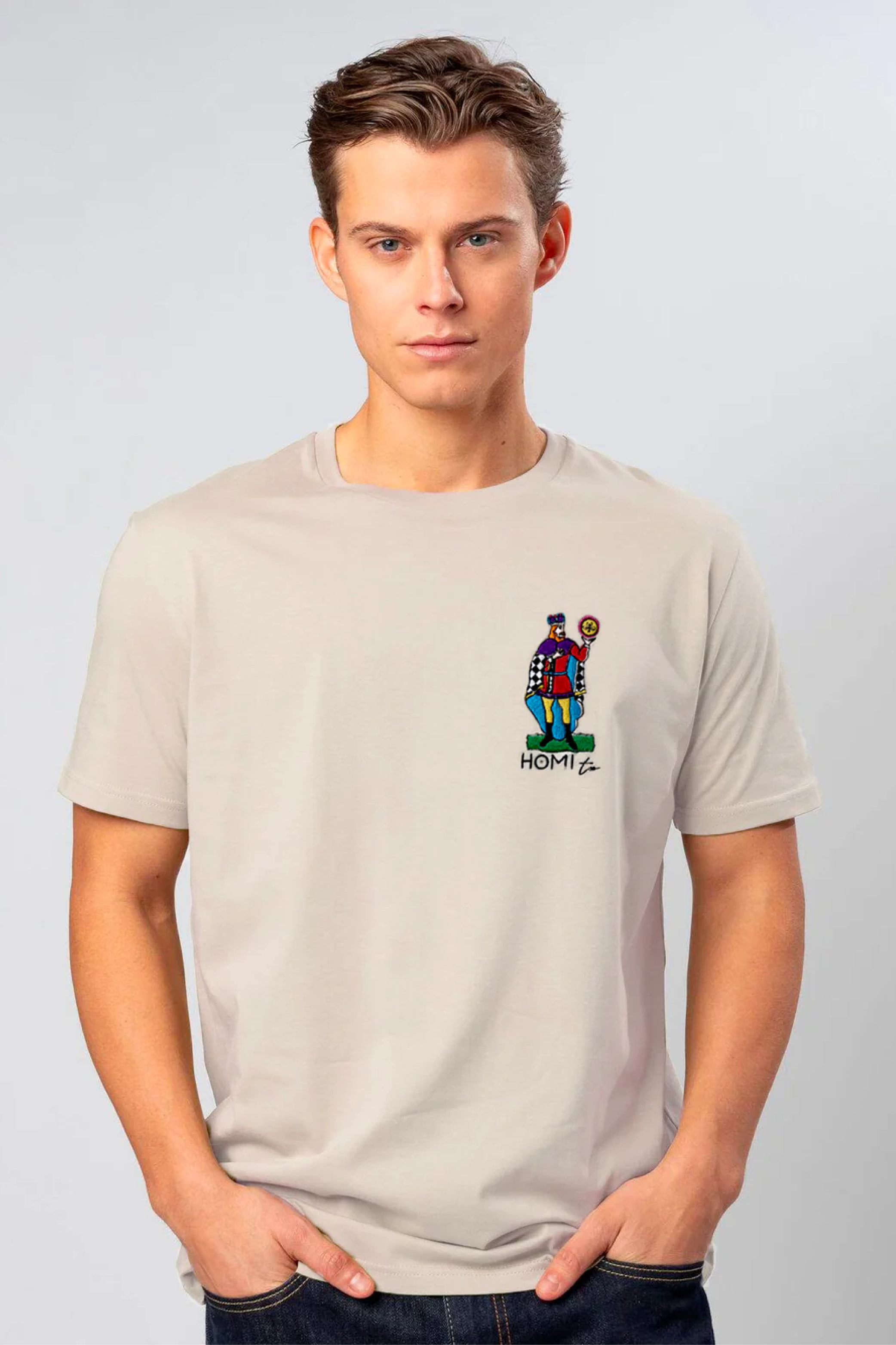 T-SHIRT CON "RE" RICAMATO