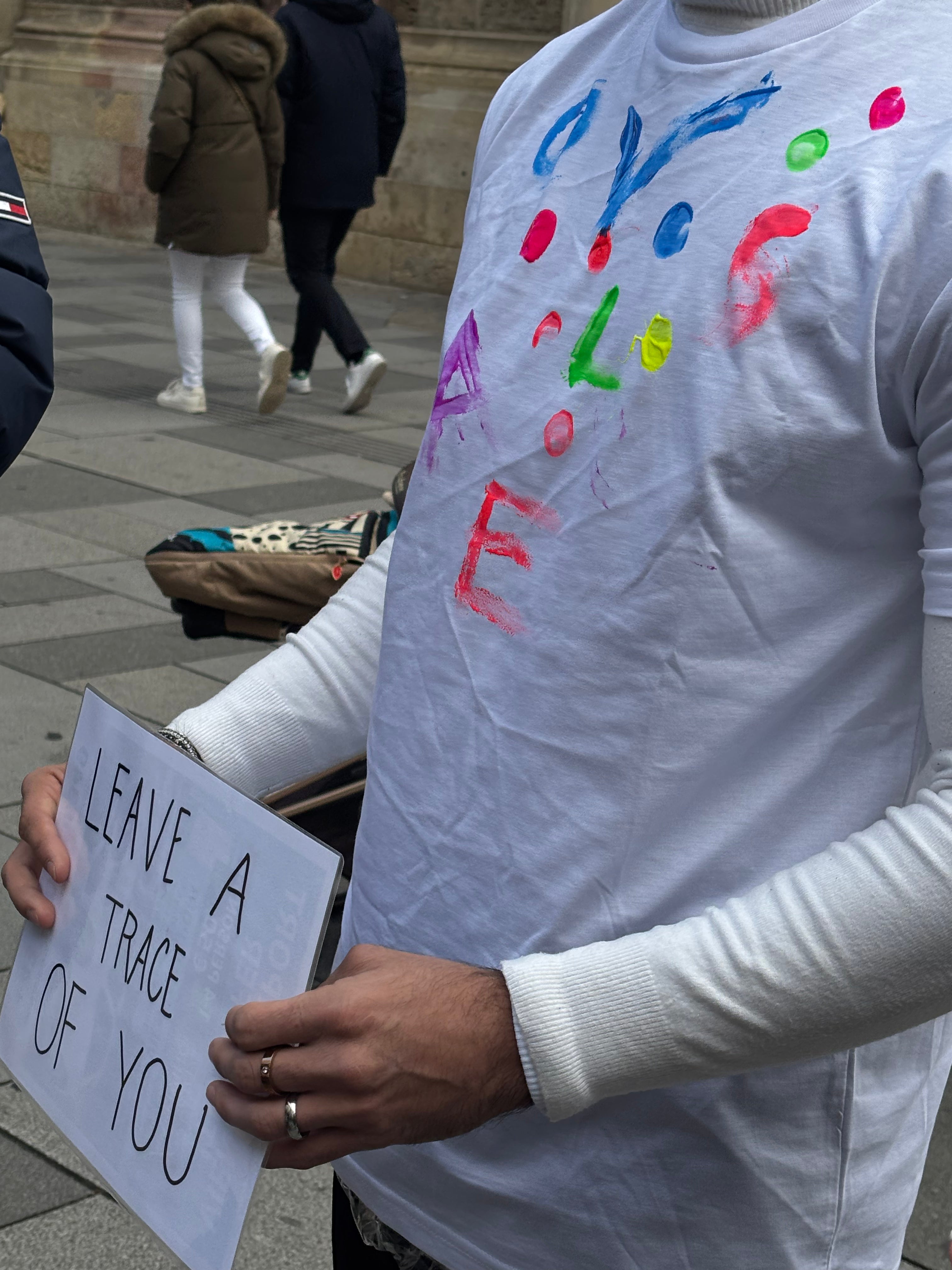 "LEAVE A TRACE OF YOU": Homi Too's Social Experiment in Vienna